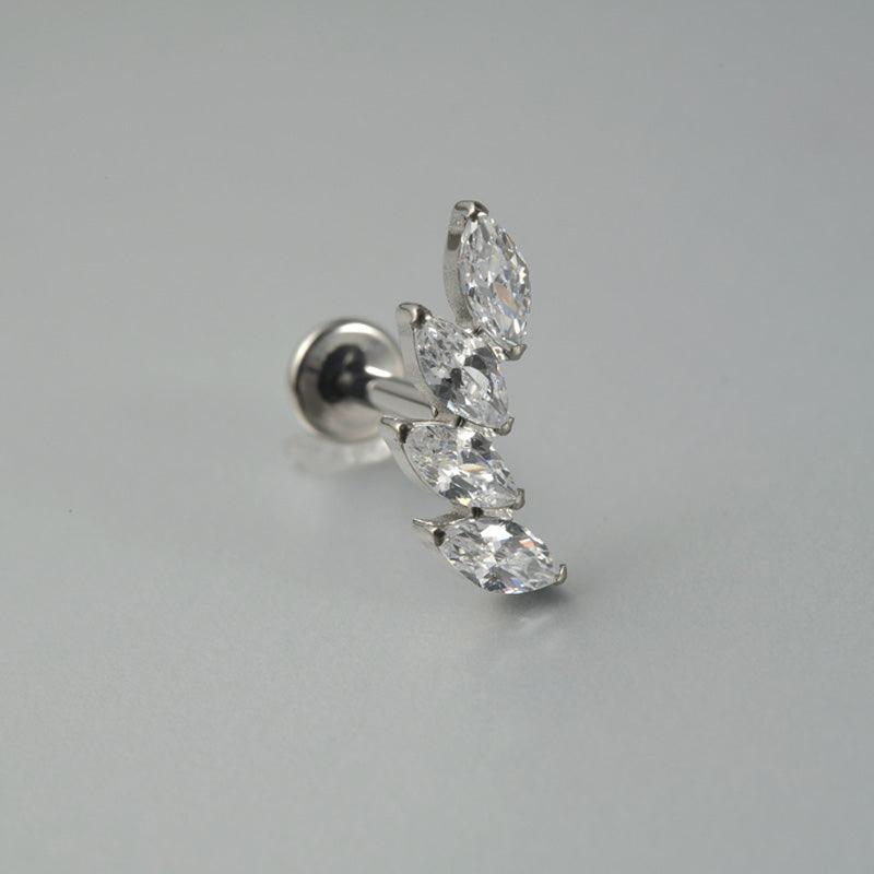 Labret aus TITAN mit Lotus Blüten