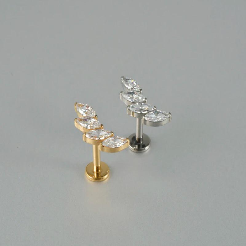 Labret aus TITAN mit Lotus Blüten