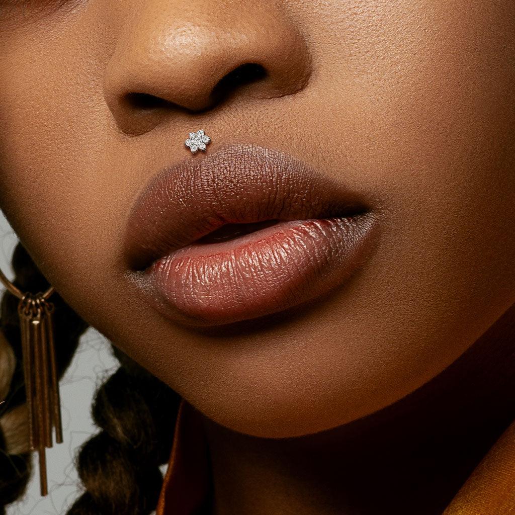 Ohrstecker "Paved Flower" mit Zirkonia - Royal Skin Jewelry (9126292586824)